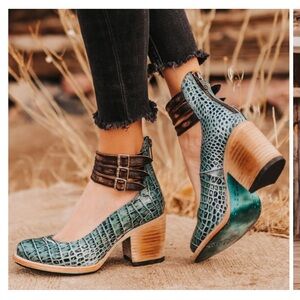 Freebird by Steven Dark Green and Brown Heeled Boots